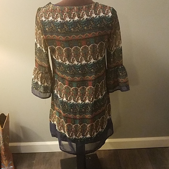 Dress - Picture 4 of 4